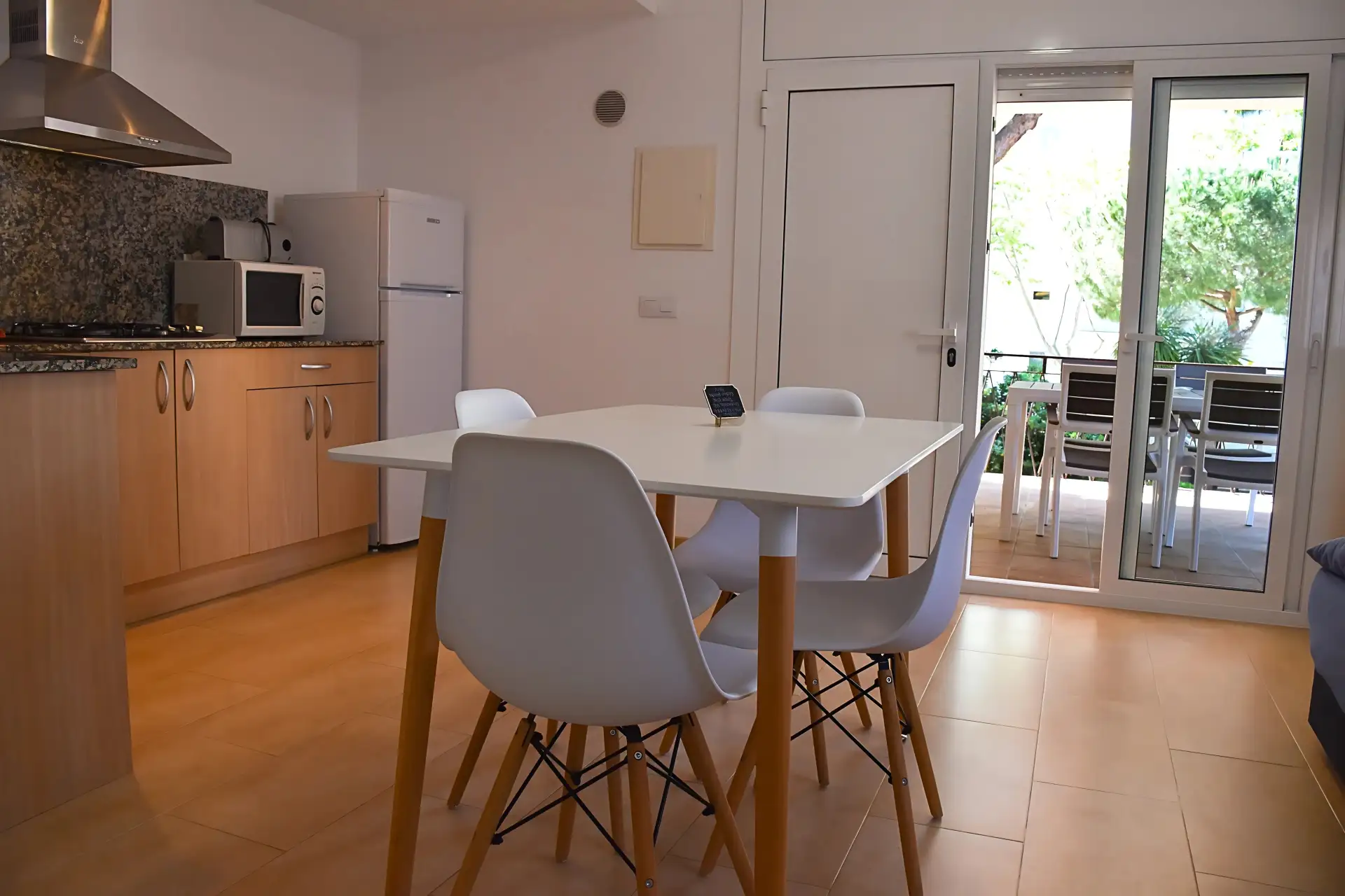 2-Apartamentos Les Palmeres 1 HABITACIÓN "SUPERIOR" - 3 Personas