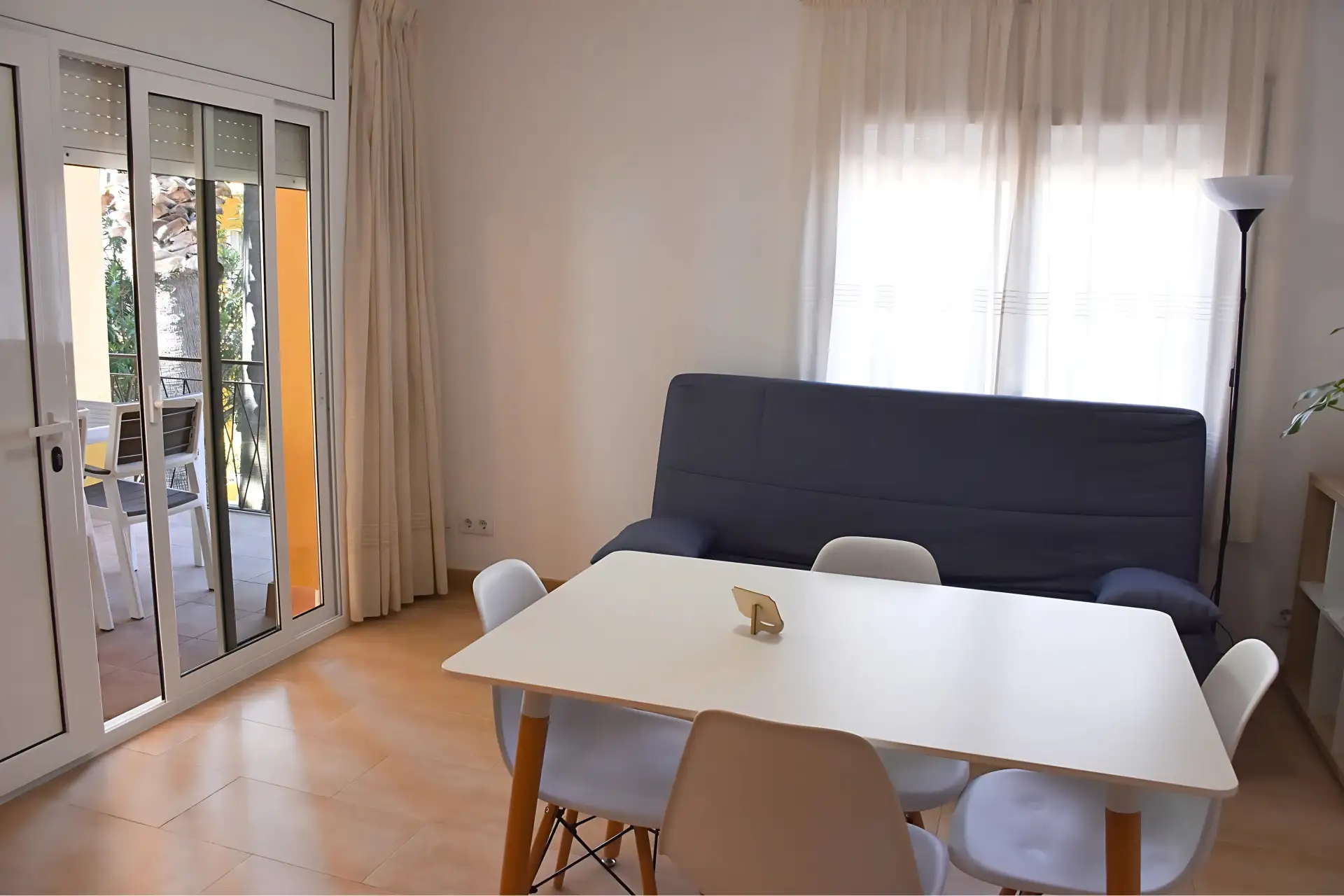 3-Apartamentos Les Palmeres 1 HABITACIÓN "SUPERIOR" - 3 Personas