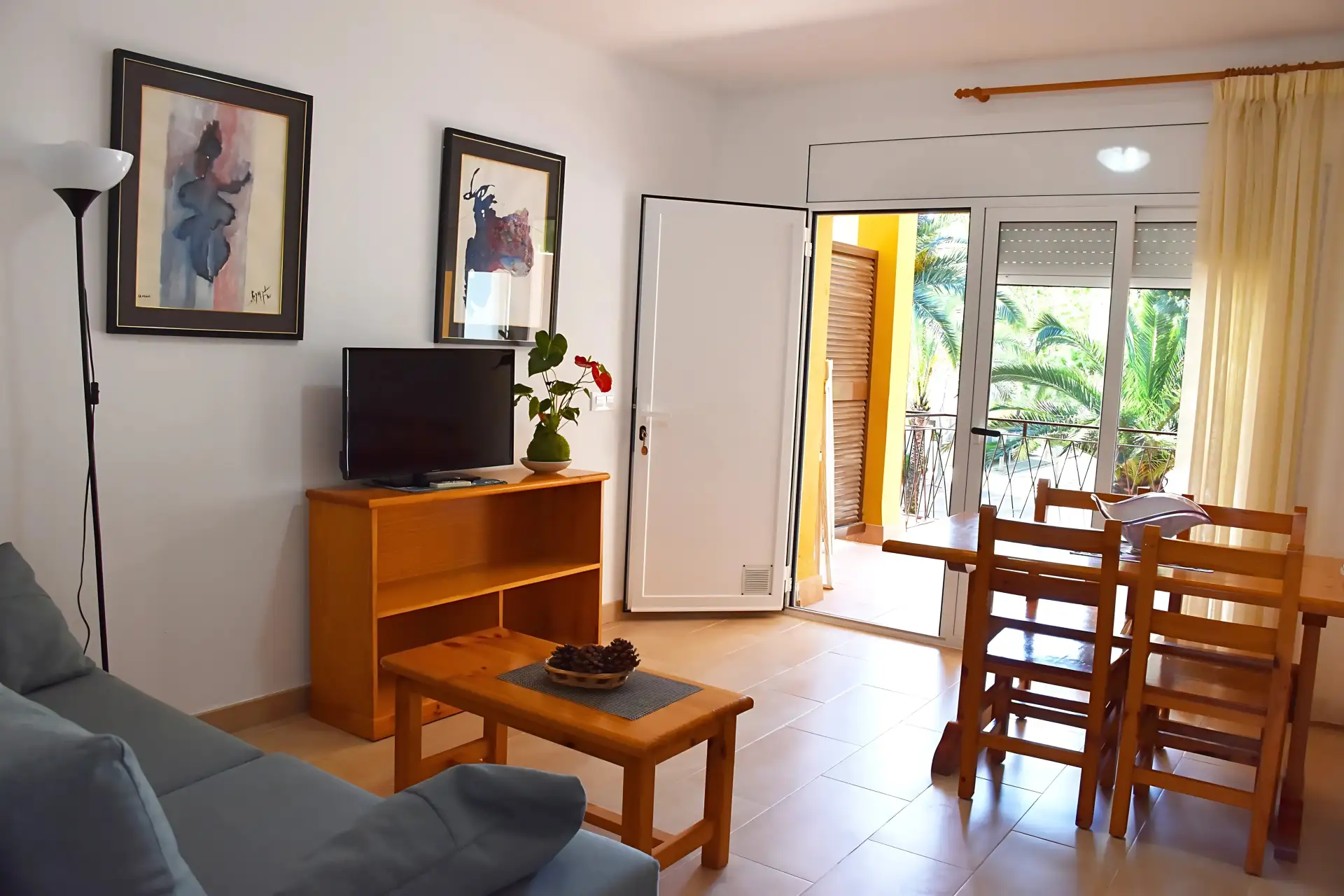 1-Apartamentos Les Palmeres-2 HABITACIONES "SUPERIOR" - 4 Personas